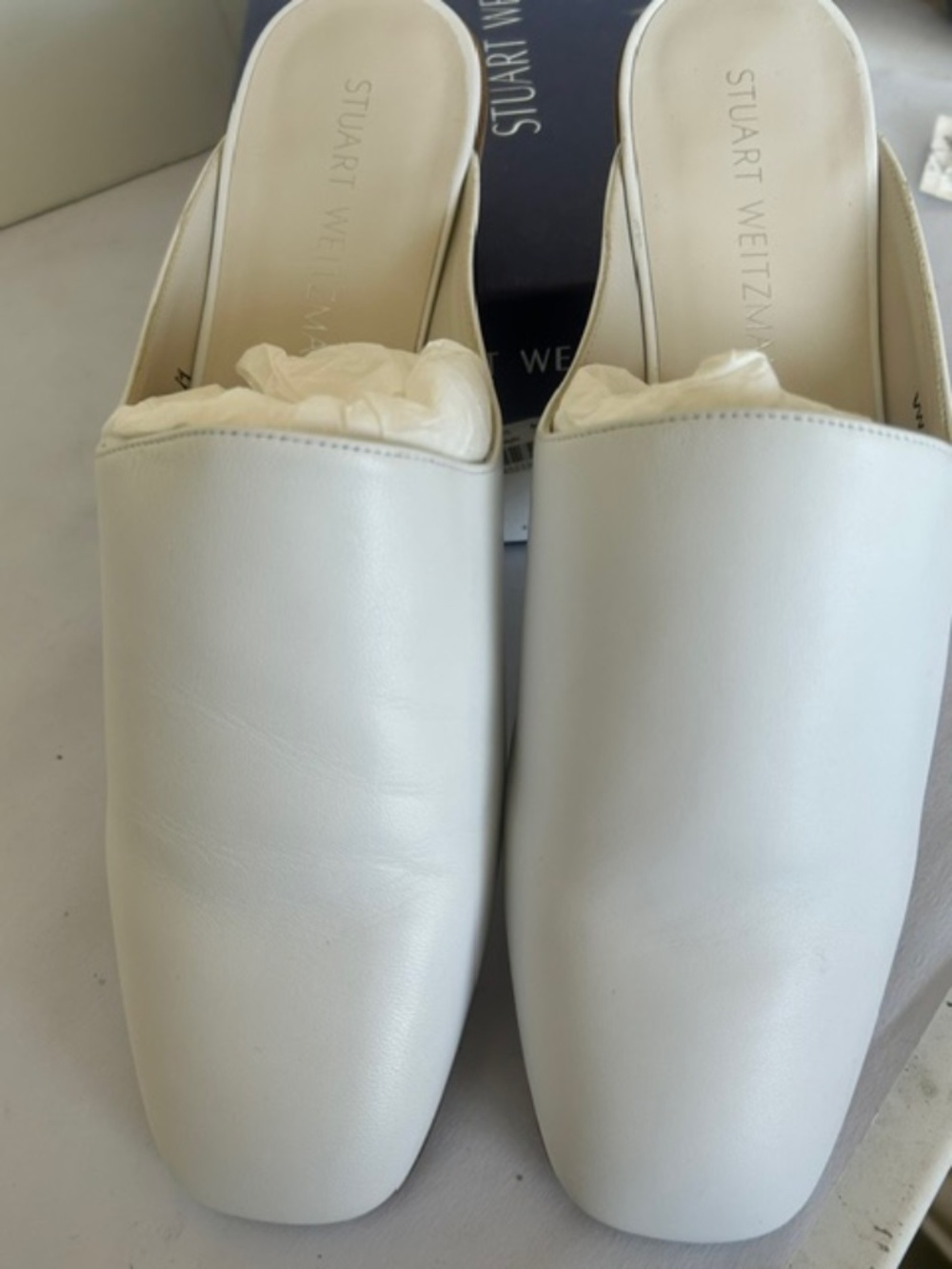 Stuart Weitzman "MULEARKY" White Slip On Mules Sz 9.5 M NIB